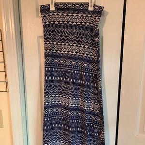 Patterned Maxi Skirt